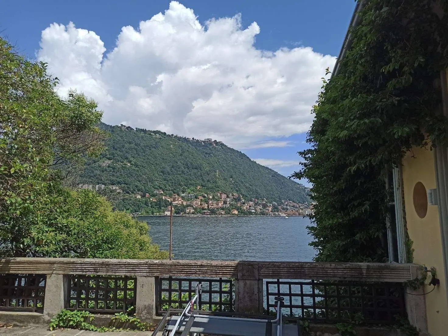 Meravigliosa Villa sulle rive del Lago di Como