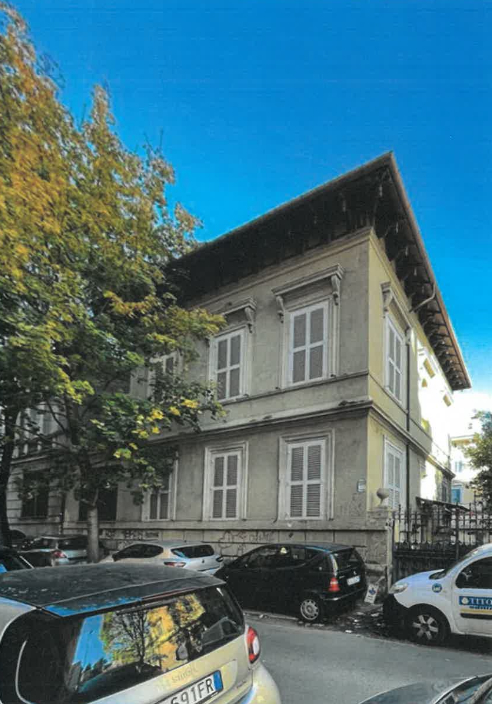 Bellissimo Palazzo nel Centro di Roma